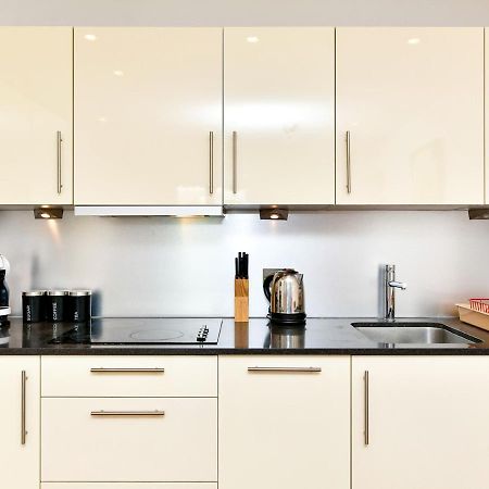 Pass The Keys Super Central Spacious 2 Bed Apartment With Parking Cardiff Extérieur photo